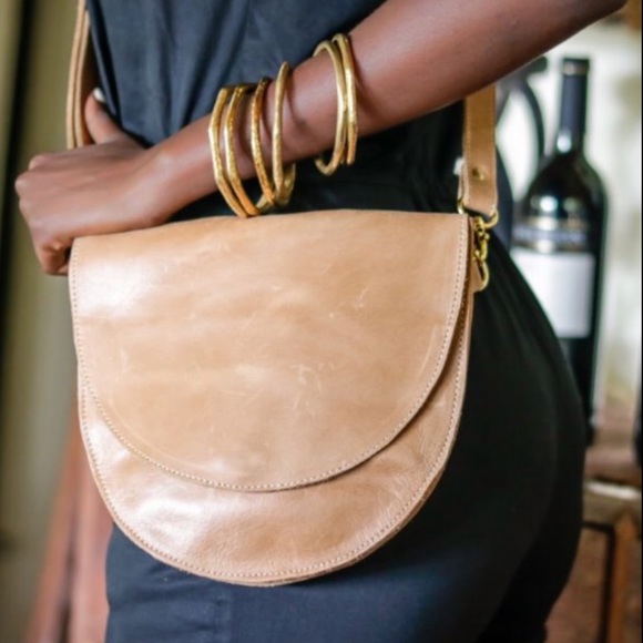 Sseko Bags Nwt Sseko Designs Half Moon Crossbody Clutch Poshmark